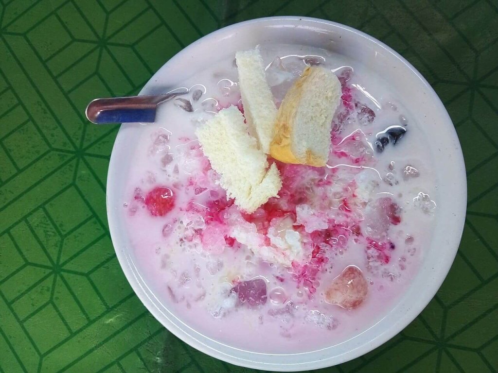 12 Rekomendasi Menu Takjil Buka Puasa yang Praktis & Enak 15 es campur